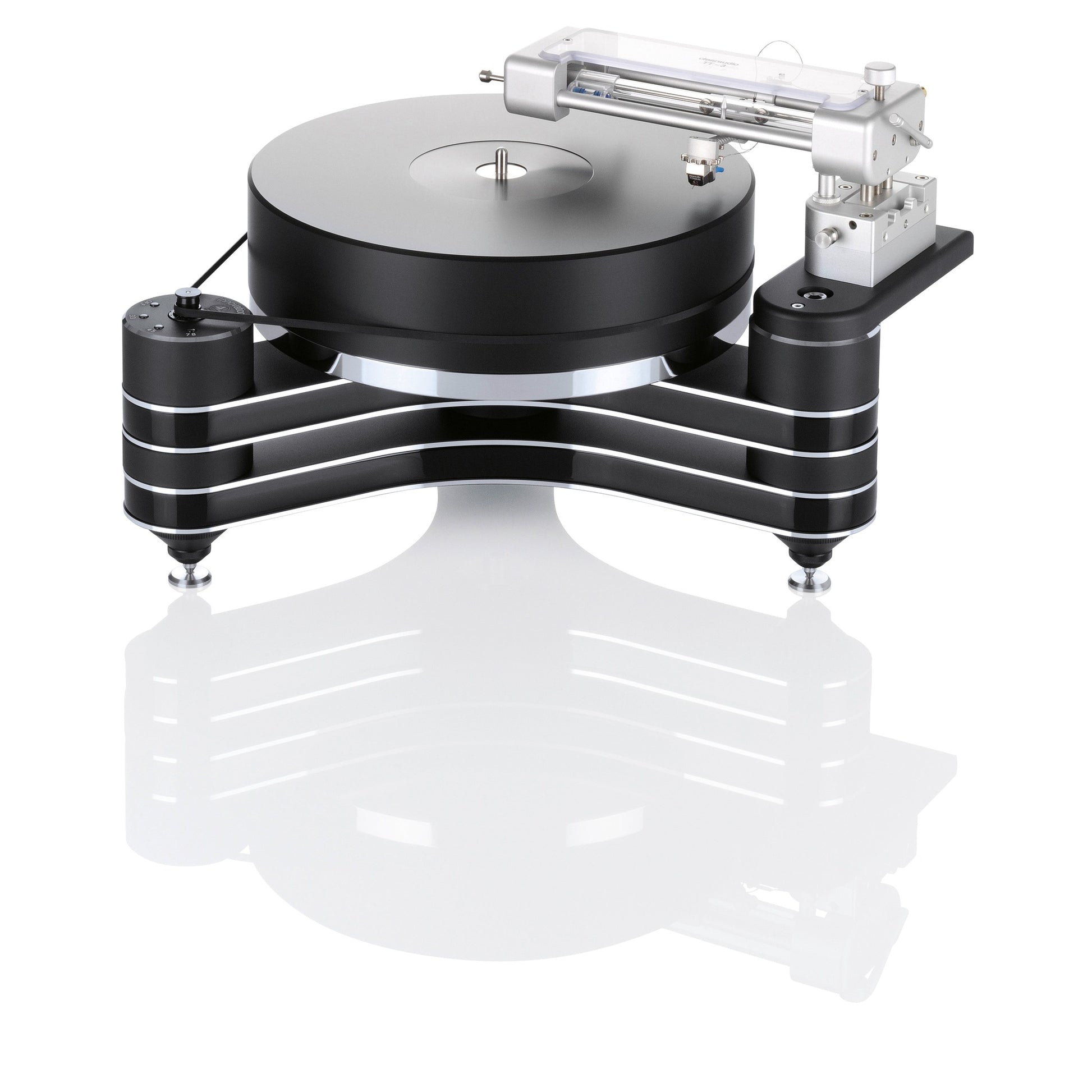Clearaudio Innovation Basic Plattenspieler Schrägansicht in Schwarz mit Tangential-Tonarm