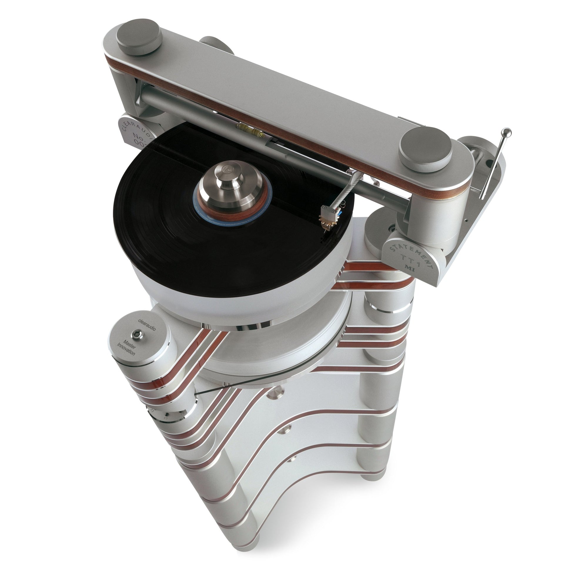 Clearaudio Master Innovation Plattenspieler Setansicht in Silber auf HiFi-Rack mit aufgelegter Schallplatte