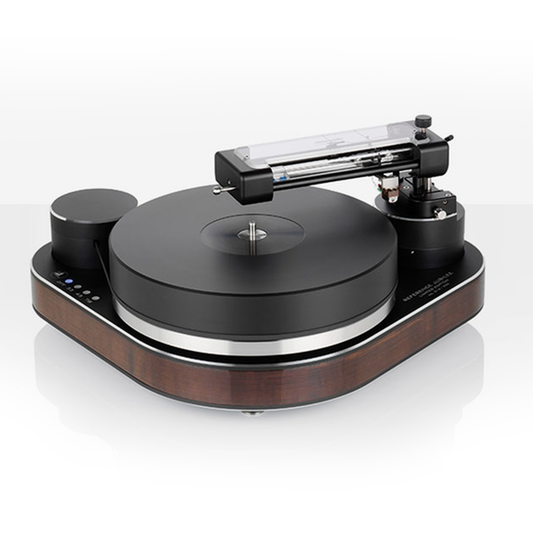 Clearaudio Master Jubilee Plattenspieler Frontansicht in Schwarz mit Holzzarge und Tangential-Tonarm