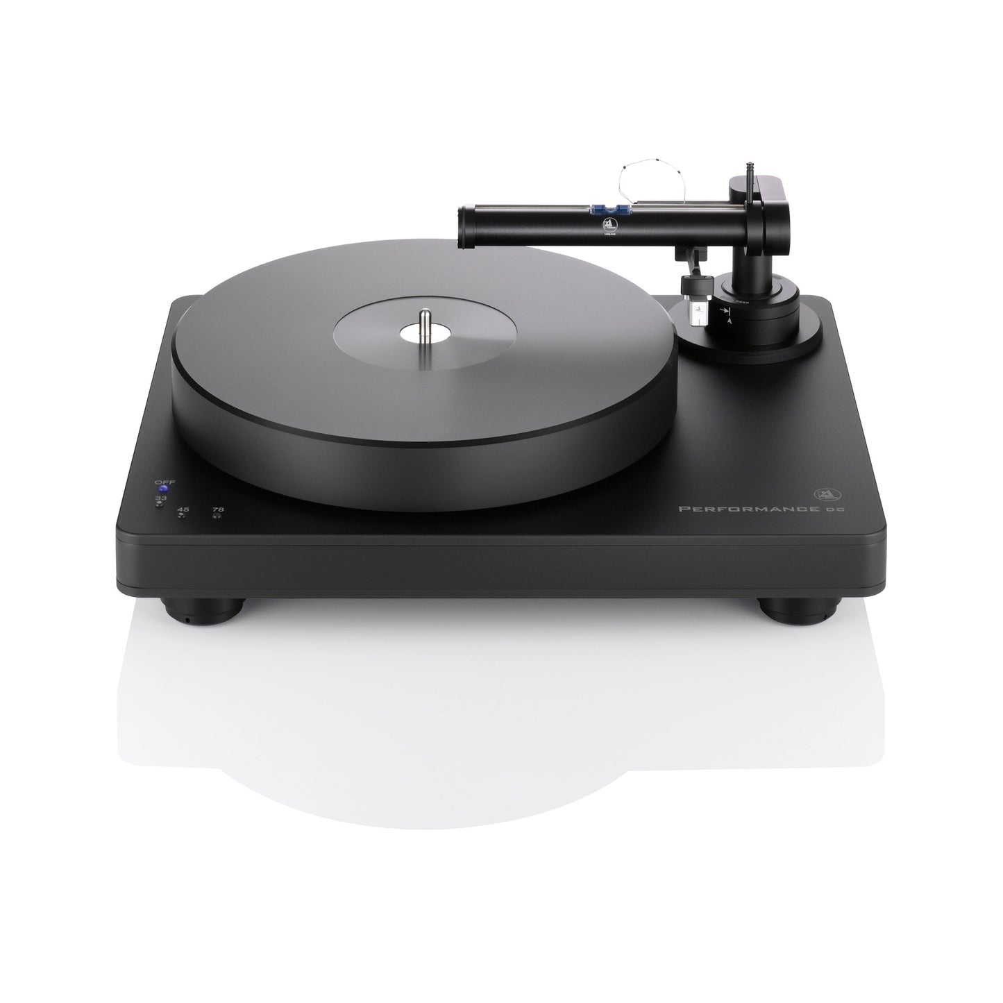 Clearaudio Performance DC Plattenspieler Schwarz/Schwarz Frontansicht mit schwarzem Tonarm und Tonabnehmer