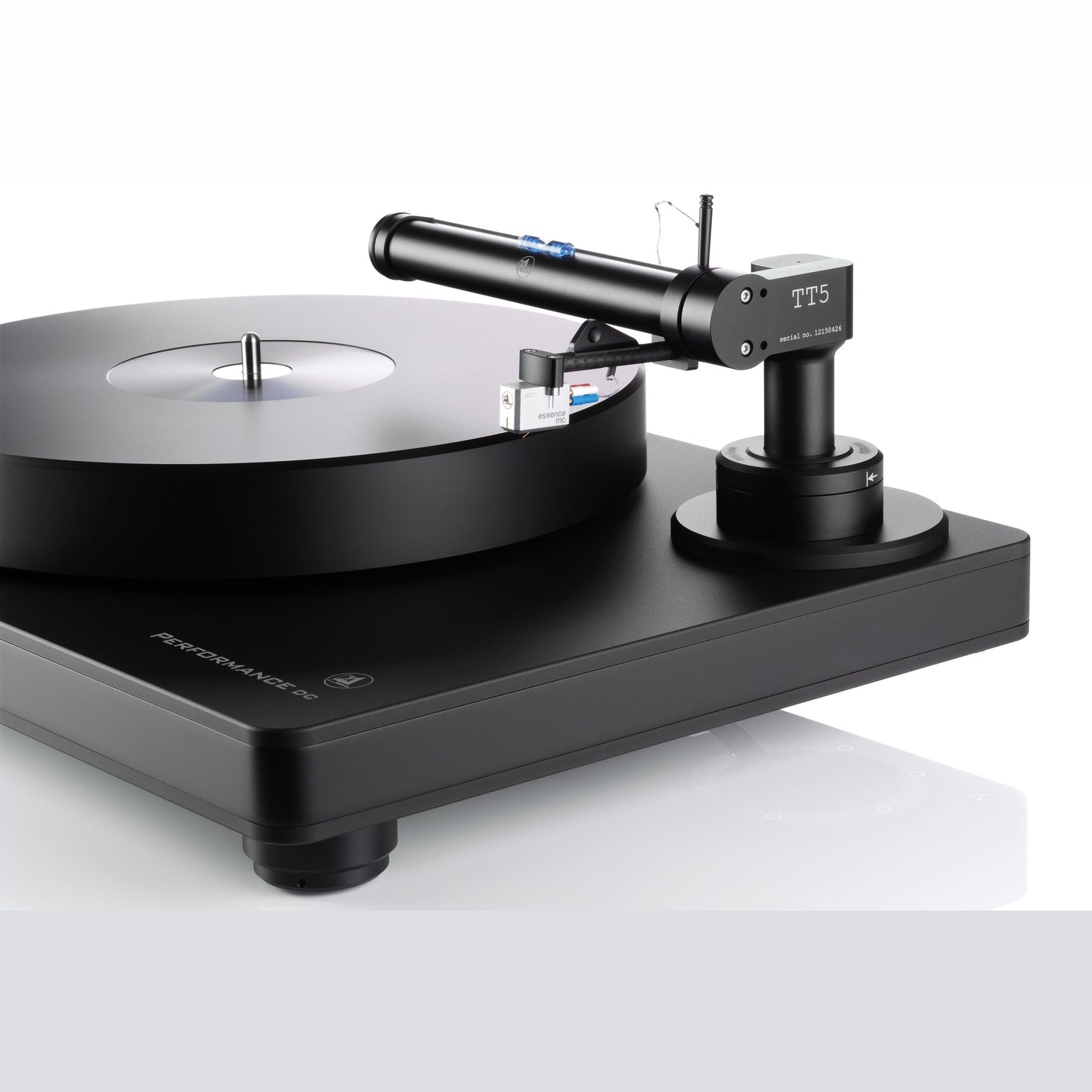Clearaudio Performance DC Plattenspieler Schwarz/Schwarz Schrägansicht mit Tangential-Tonarm TT5 und Plattenteller