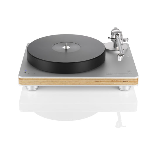 Clearaudio Performance DC Plattenspieler Silber/Holz Frontansicht, silberne Zarge mit Multiplex-Holzkante