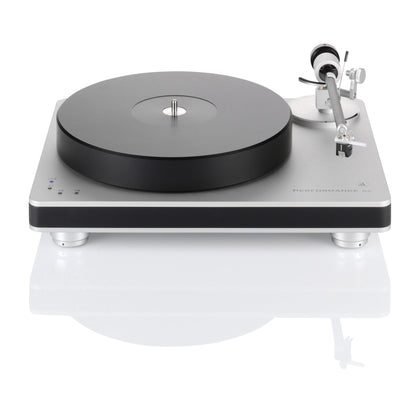 Clearaudio Performance DC Plattenspieler Silber/Schwarz Frontansicht, silberne Zarge mit schwarzer Kante