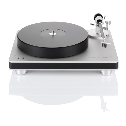 Clearaudio Performance DC Plattenspieler Silber/Schwarz Frontansicht, silberne Zarge mit schwarzer Kante
