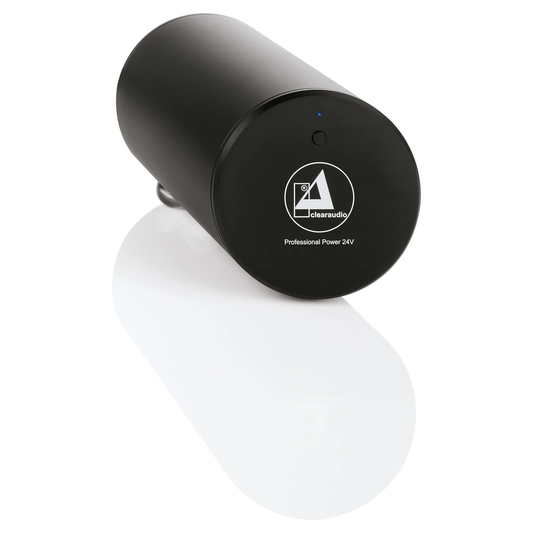 Clearaudio Professional Power 24V Netzteil Schrägansicht, schwarzes Zylindergehäuse mit Statusleuchte