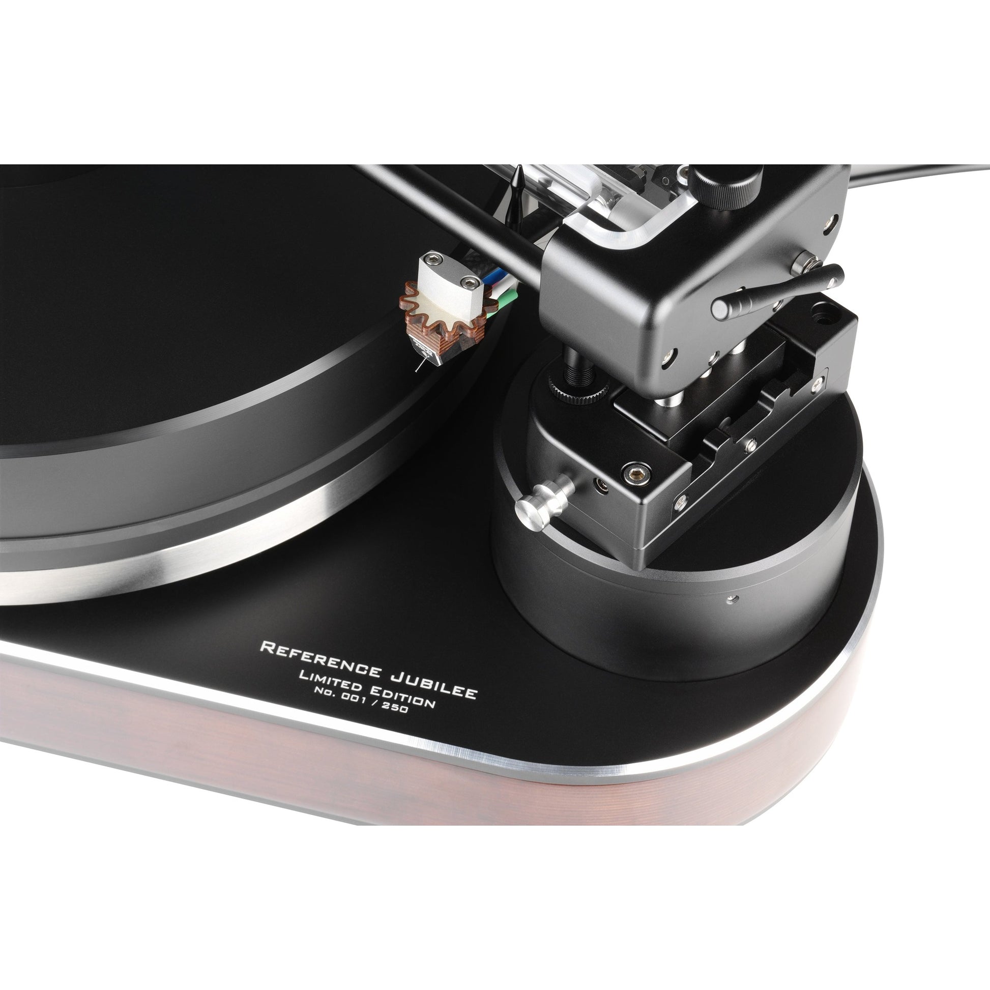 Clearaudio Reference Jubilee Plattenspieler Detailansicht Tonabnehmer und Tonarmbasis