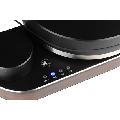 Clearaudio Reference Jubilee Plattenspieler Displayansicht mit beleuchteten Drehzahltasten 33, 45 und 78