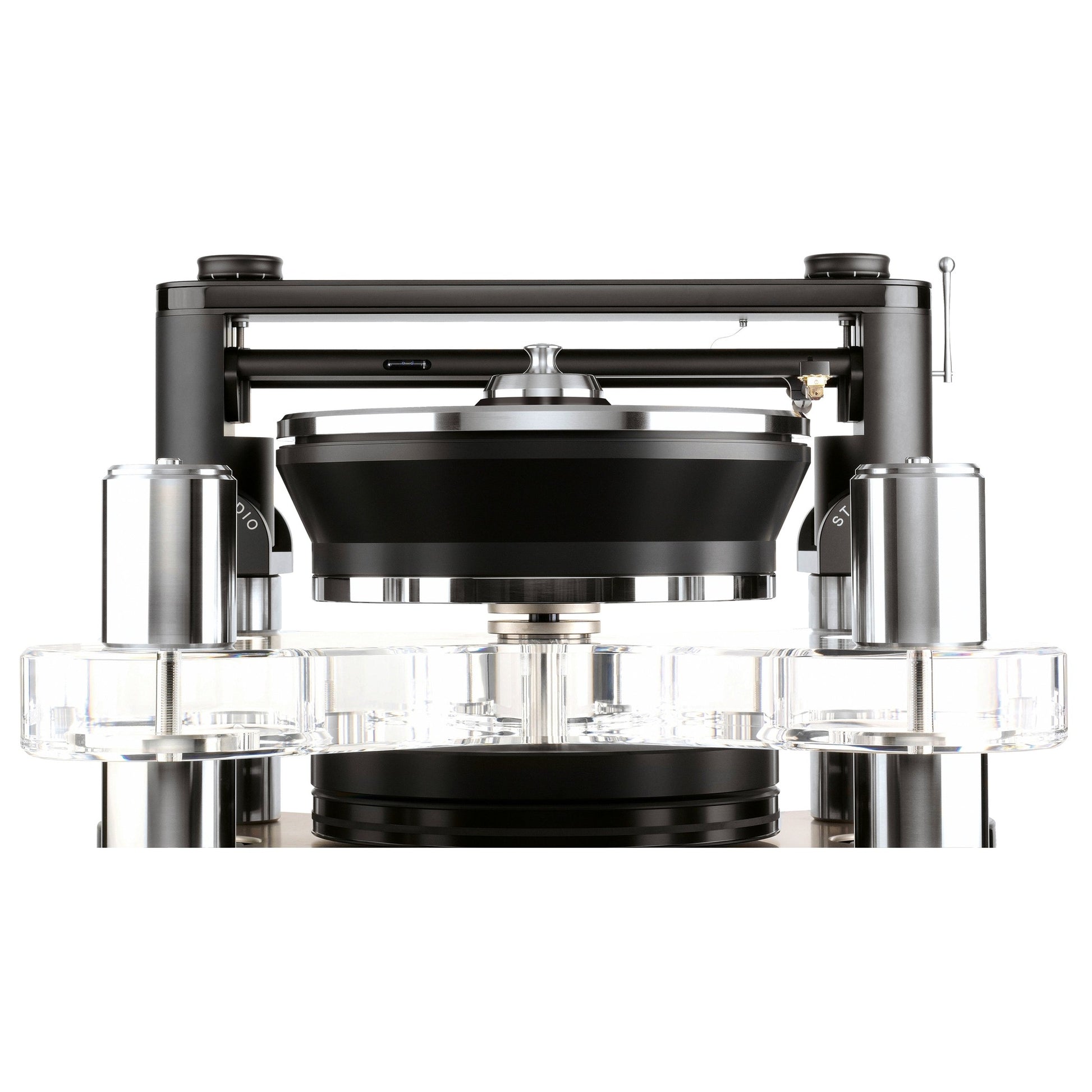 Clearaudio Statement v2 Plattenspieler Detailansicht Plattenteller mit Tangential-Tonarm und Acryl-Ebene