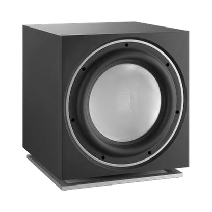 DALI Sub E-12 F Aktiv-Subwoofer Schwarz Schrägansicht ohne Frontbespannung