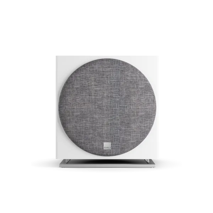 DALI Sub E-12 F Aktiv-Subwoofer Weiss Frontansicht mit Frontbespannung