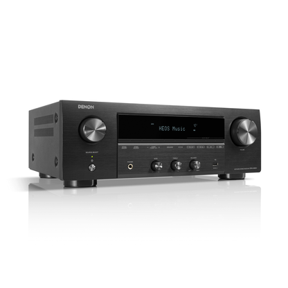 Denon DRA-900H Stereo-Receiver Schrägansicht mit WLAN-Antennen