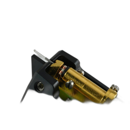 EMT JSD Pure Black MC-Tonabnehmer mit Kupferspule, Detailansicht Nadelträger und Generator