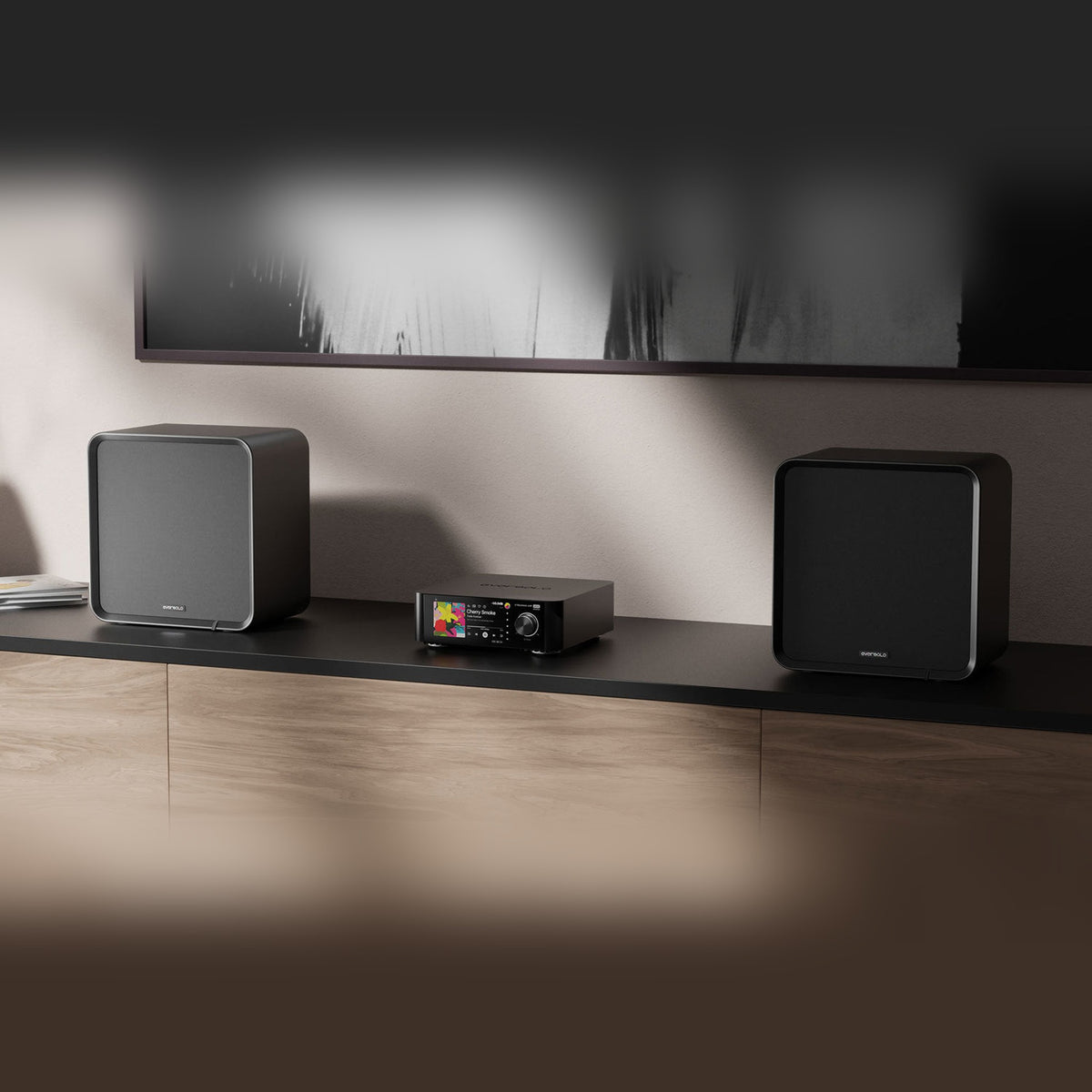 Eversolo SE100 Regallautsprecher Schwarz Lifestyle mit Streaming-Verstärker