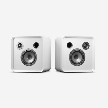 Eversolo SE100 Regallautsprecher Weiss Stereopaar Frontansicht ohne Abdeckung