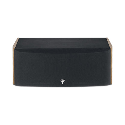 Focal Aria EVO X Center-Lautsprecher Nussbaum Frontansicht mit montierter Abdeckung