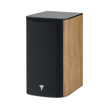 Focal Aria EVO X N°1 Regallautsprecher Nussbaum Schrägansicht mit aufgesetzter Abdeckung