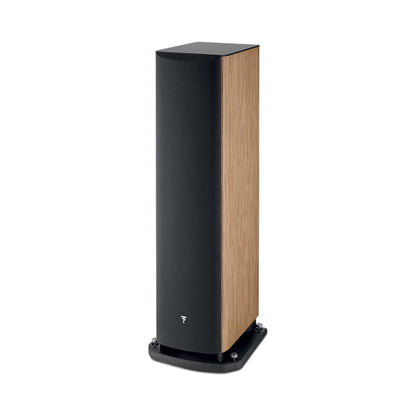 Focal Aria EVO X N°4 Standlautsprecher Nussbaum Schrägansicht mit Abdeckung