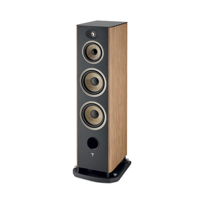 Focal Aria EVO X N°4 Standlautsprecher Nussbaum Schrägansicht ohne Abdeckung