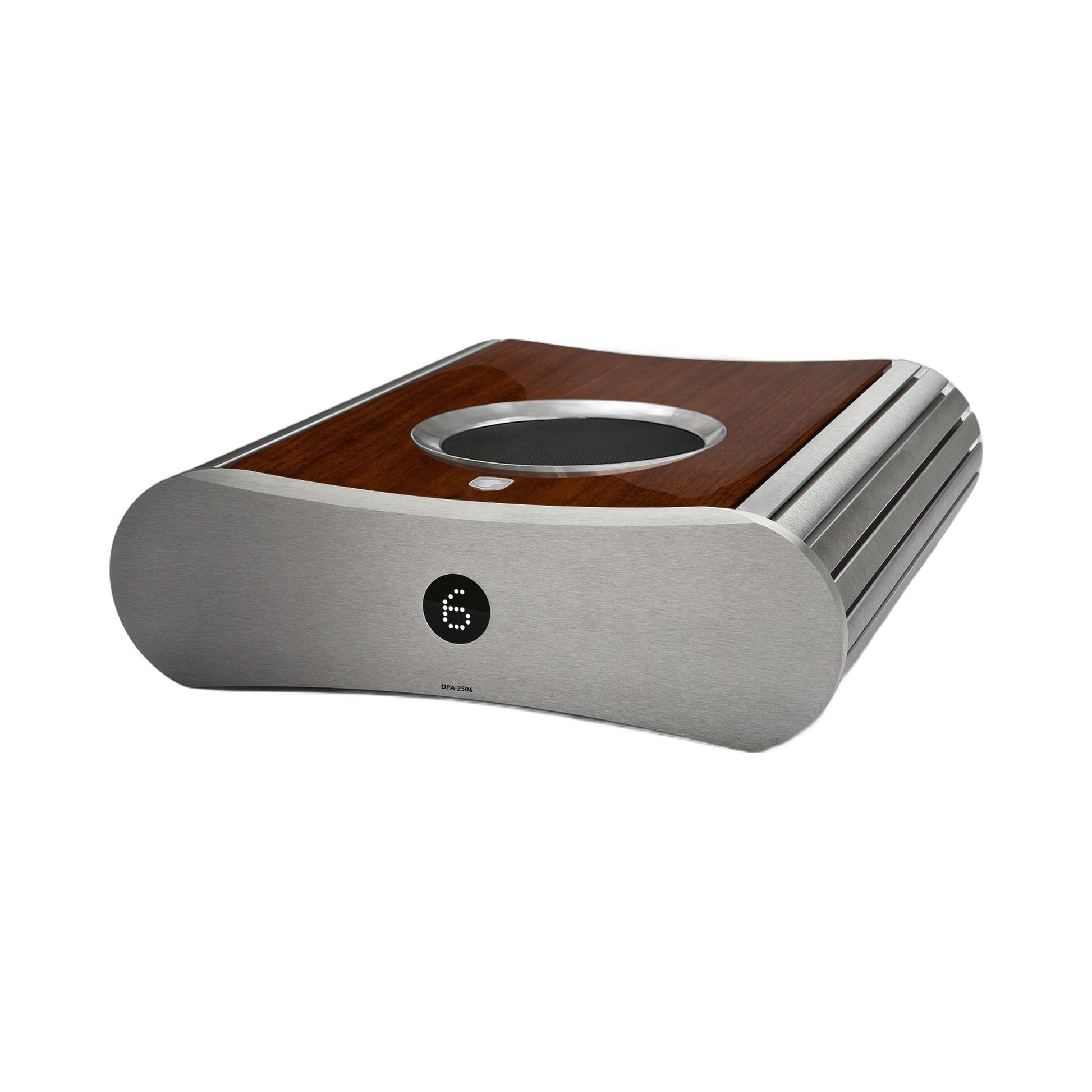 Gato Audio DPA-2506 Mehrkanal-Endverstärker Nussbaum Hochglanz Schrägansicht mit Hochglanzdeckel und Aluminiumfront