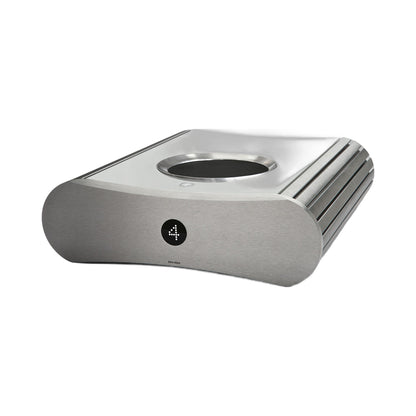 Gato Audio DPA-4004 Mehrkanal-Endverstärker Weiss Hochglanz Schrägansicht