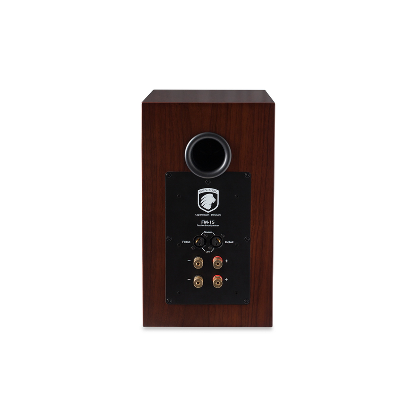 Gato Audio FM-15 Regallautsprecher Nussbaum Hochglanz Rückansicht mit Bassreflexöffnung und Anschlussklemmen