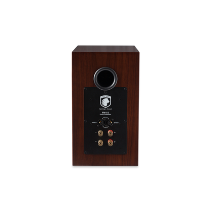 Gato Audio FM-15 Regallautsprecher Nussbaum Hochglanz Rückansicht mit Bassreflexöffnung und Anschlussklemmen