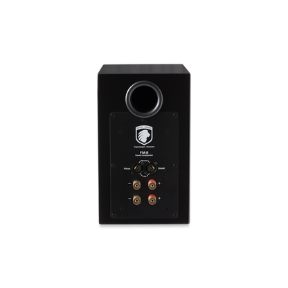 Gato Audio FM-8 Regallautsprecher Satin Black Bassreflexöffnung und Bi-Wire-Terminals Rückansicht