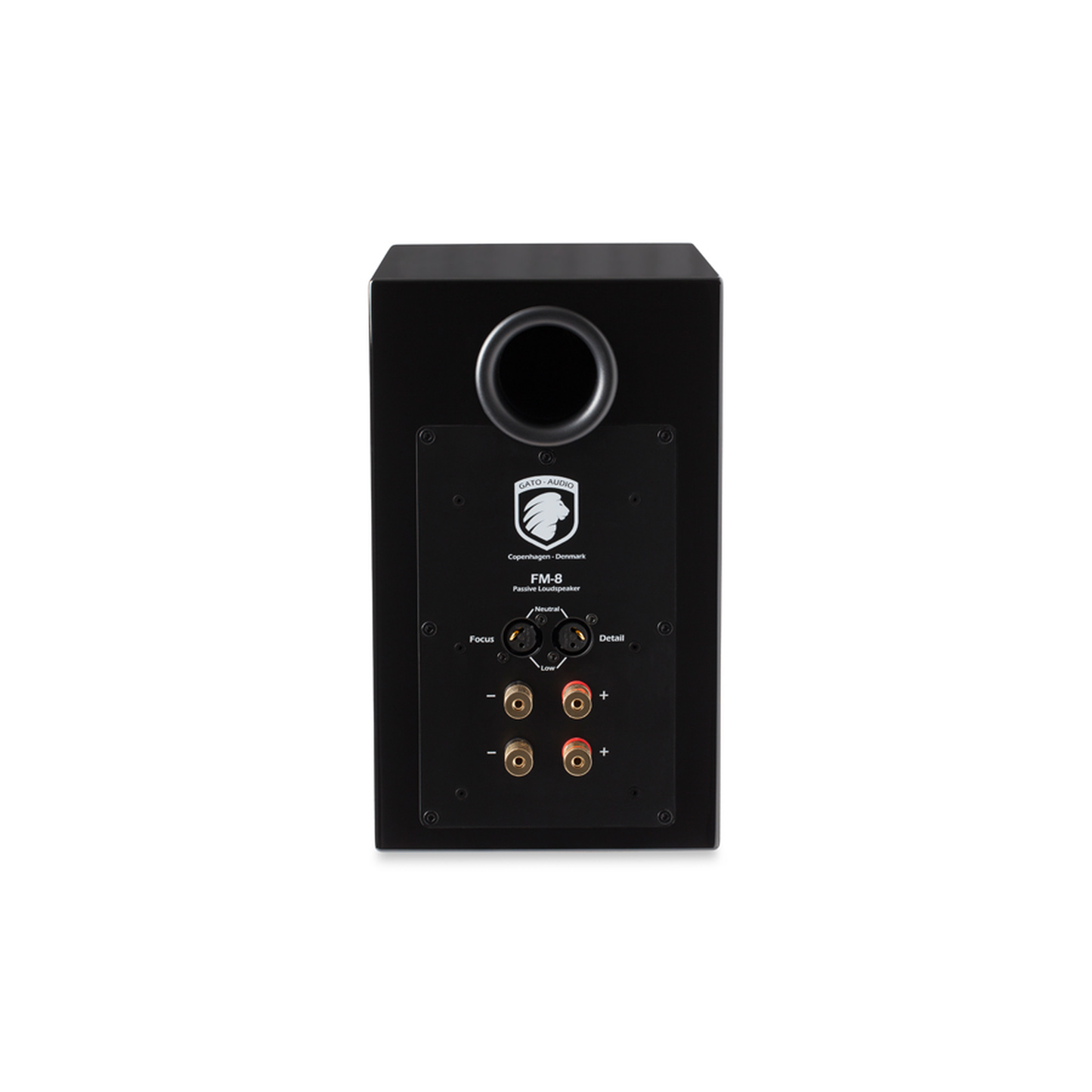 Gato Audio FM-8 Regallautsprecher Schwarz Hochglanz Bassreflexöffnung und Bi-Wire-Terminals Rückansicht