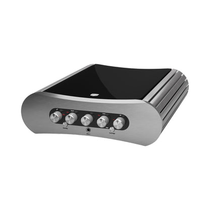 Gato Audio PPA-1 Phono-Vorverstärker Schwarz Hochglanz Schrägansicht mit Aluminiumfront und Hochglanzdeckel