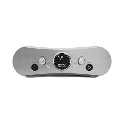 Gato Audio SDA-1 DAC & Kopfhörerverstärker Schwarz Hochglanz Frontansicht mit Display, Lautstärkeregler und Klinke