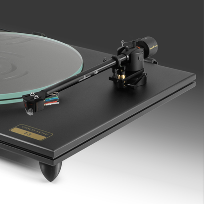 Gold Note T-5 Plattenspieler Schwarz Detailansicht Tonarm B-5.2 mit Headshell und Lagerbasis