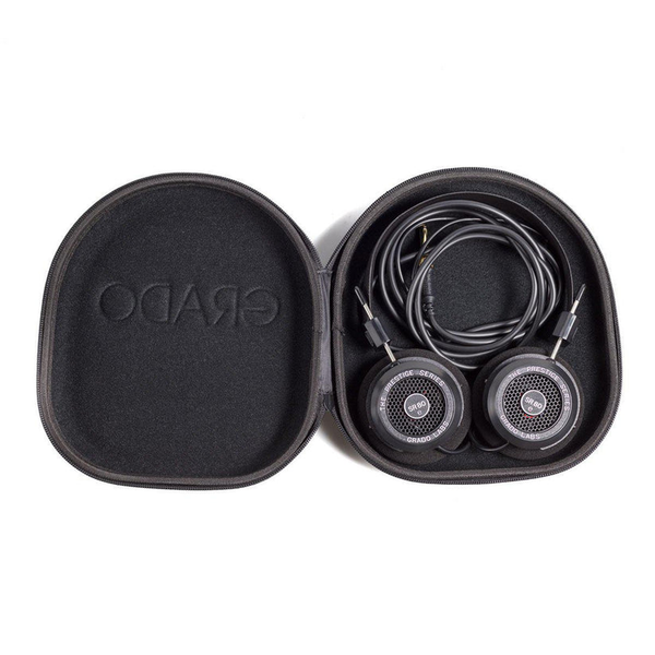 Grado Hartschalen-Kopfhörertasche Medium Draufsicht geöffnet mit eingelegtem Kopfhörer und Kabel