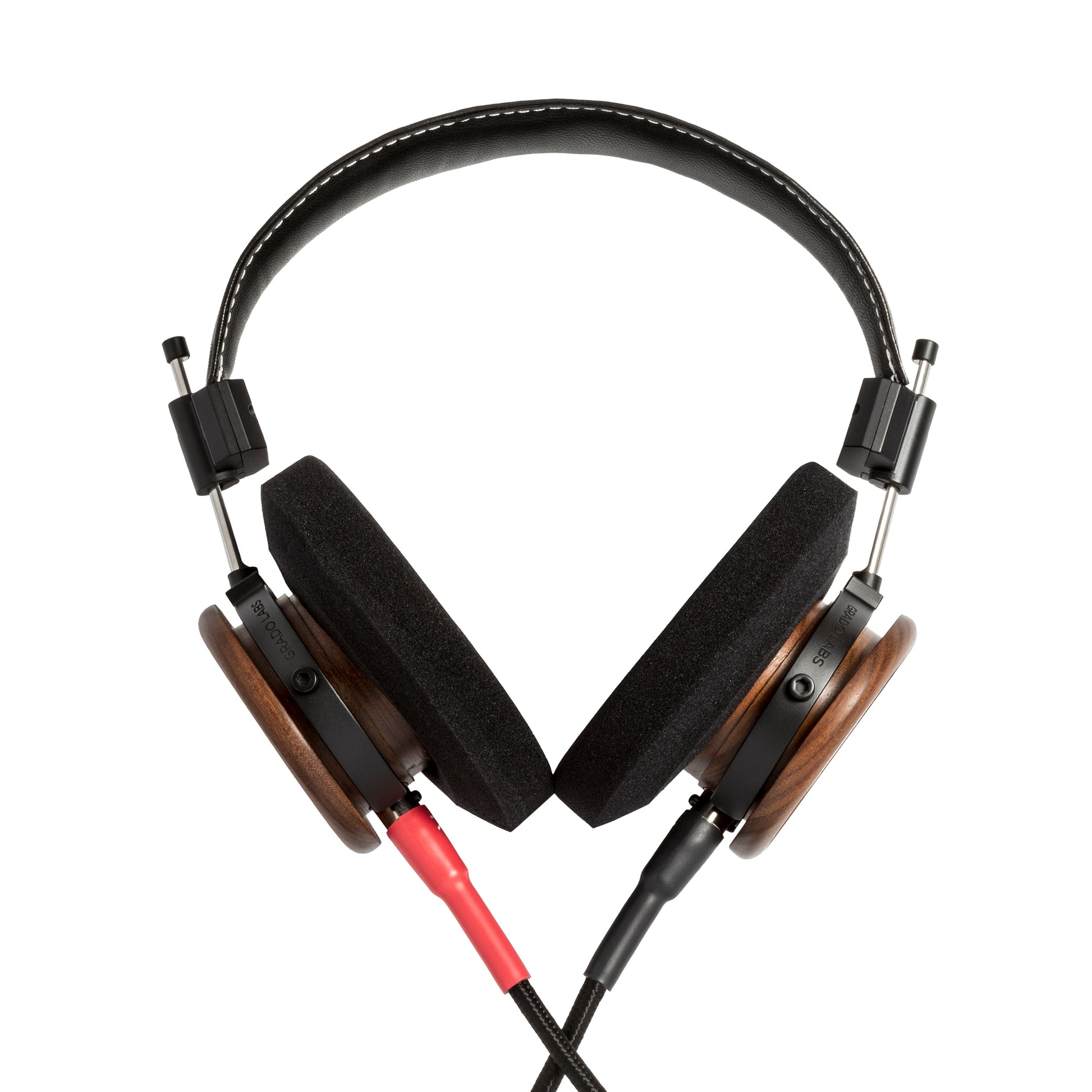 Grado Signature S550 Open-Back-Kopfhörer Rückansicht mit aufgeklappten Ohrpolstern aus Schaumstoff