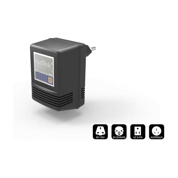 IsoTek EVO3 IsoPlug Netzfilter Stecker für Wandsteckdose, Schrägansicht mit Anschluss