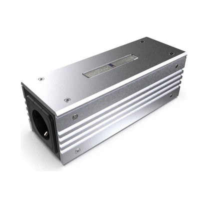 IsoTek EVO3 Syncro Uni 10 A DC-Blocker Schrägansicht in Silber