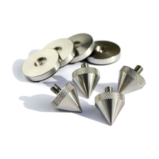 IsoTek M6 Spike Upgrade Kit Detailansicht mit vier Spikes und vier Unterlegscheiben