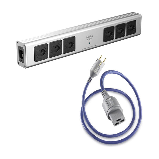 IsoTek V5 Sirius Netzleiste Schrägansicht in Silber mit CH-Netzkabel