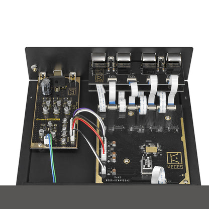 KECES Ewave Audio-Netzwerk-Switch Detailansicht Innenaufbau mit Netzwerkübertragern
