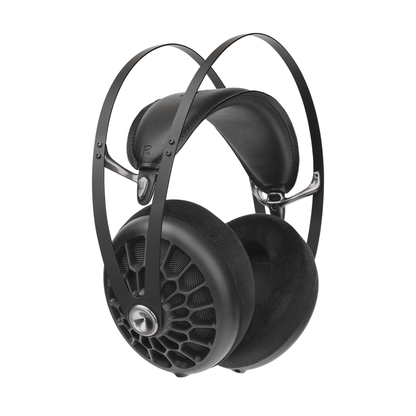 Meze Audio 105 AER Over-Ear-Kopfhörer Seitenansicht mit offenen Ohrmuscheln und Velours-Polstern