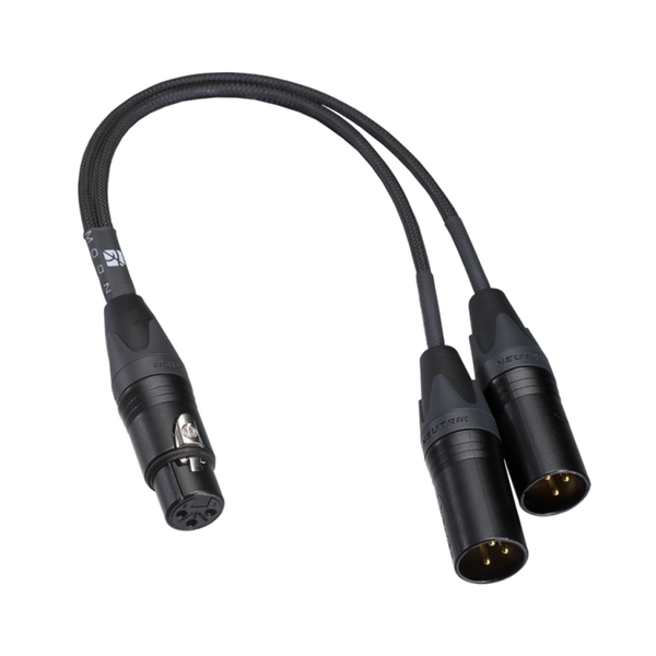 MOON XLR Mono Adaptor Paar Frontansicht fuer 330a 860a 870a