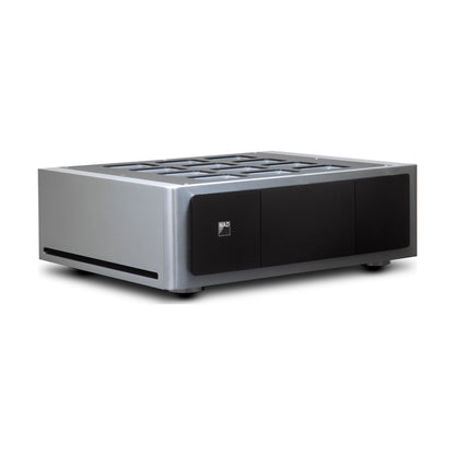 NAD M28 7-Kanal-Endstufe Schrägansicht Purifi Eigentakt High-End Heimkino