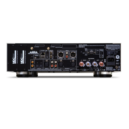 NAD M33 V2 Streaming-Verstärker Anschlussfeld mit HDMI eARC, XLR-Anschlüssen und MDC-Steckplätzen