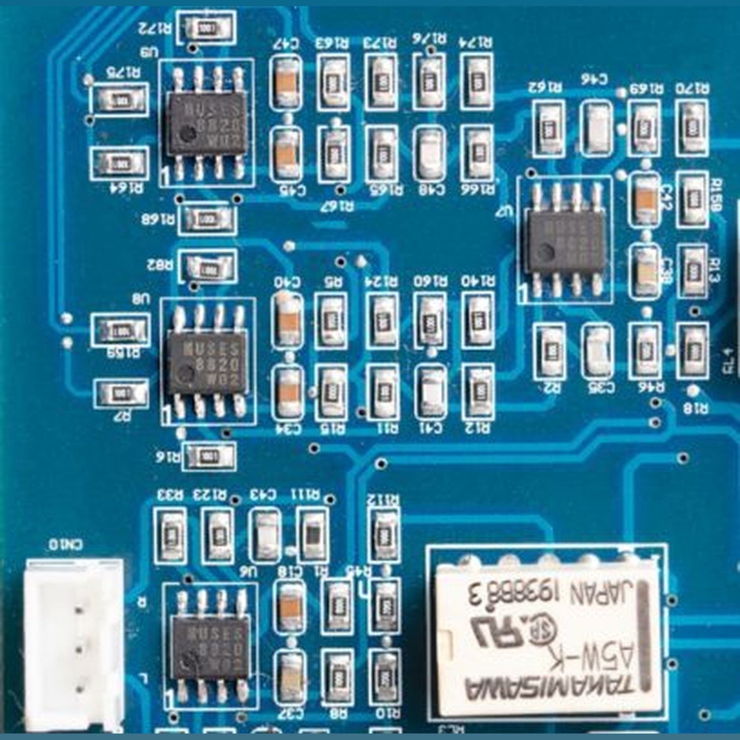 NuPrime AMG DAC D/A-Wandler mit Vorstufe Detailansicht der I/V-Stufe mit MUSES-8820-Operationsverstärkern