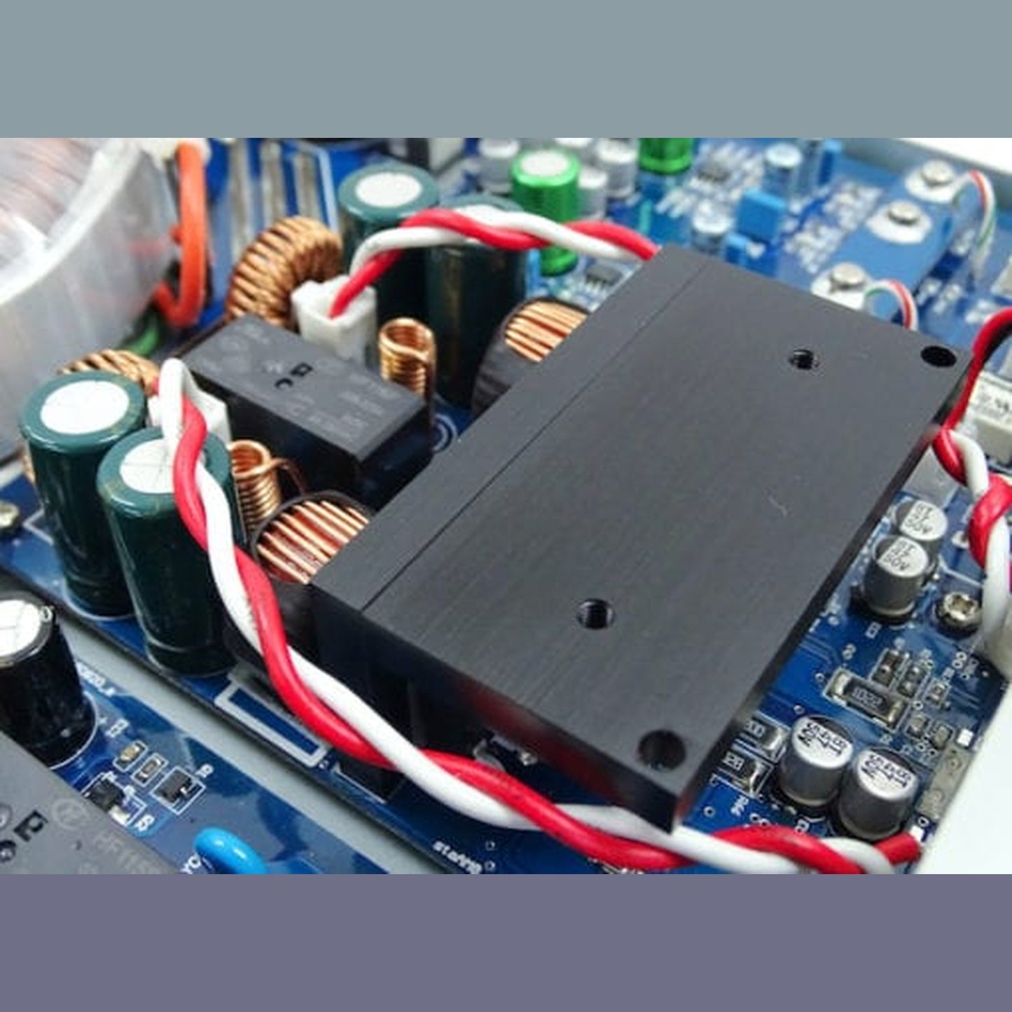 NuPrime AMG STA-SE Stereo-Endstufe Detailansicht des Class-D-Endstufenmoduls