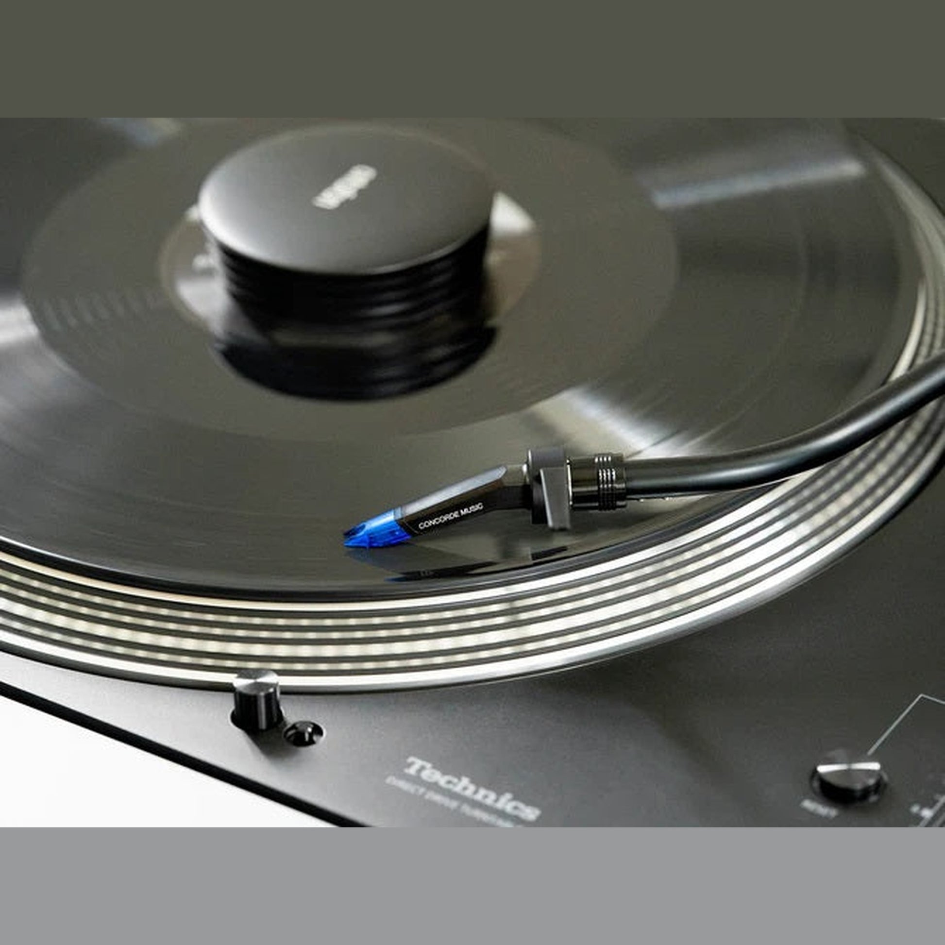 Ortofon Concorde Music Blue MM-Tonabnehmer Lifestyle auf Technics Plattenspieler