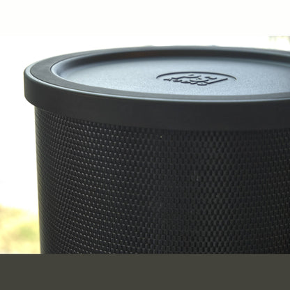 PSI Audio AVAA C214 Aktive Bassfalle Schwarz Detailansicht Deckelrand und Gittermantel