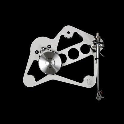 Rega Planar 10 Plattenspieler, Weiss, Draufsicht ohne Plattenteller auf Antriebsriemen und Subteller