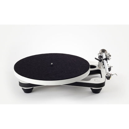 Rega Planar 10 Plattenspieler, Weiss, Schrägansicht mit aufgelegter Filzmatte