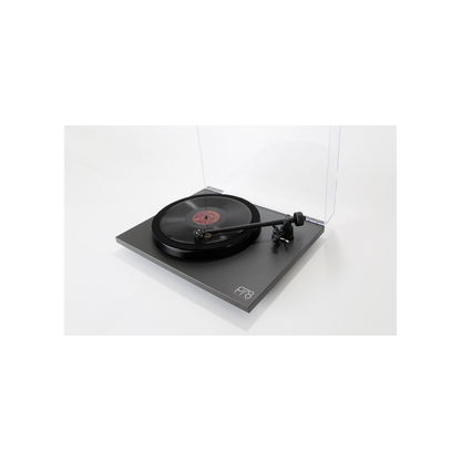 Rega Planar 78 Plattenspieler Schwarz Schrägansicht mit aufgelegter 78er Schellackplatte