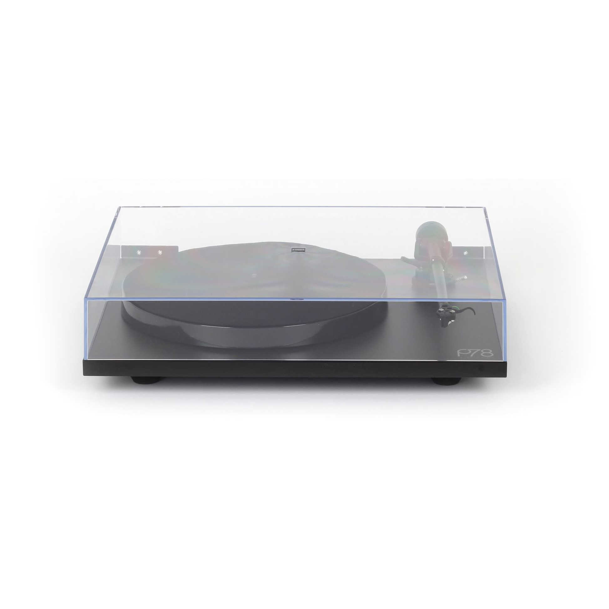 Rega Planar 78 Plattenspieler Schwarz Seitenansicht mit geschlossener Staubschutzhaube